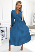 18893-1-504-5 VIVIANA Plisowana sukienka midi z dekoltem, długim rękawkiem i szerokim paskiem - kolor JEANS-1