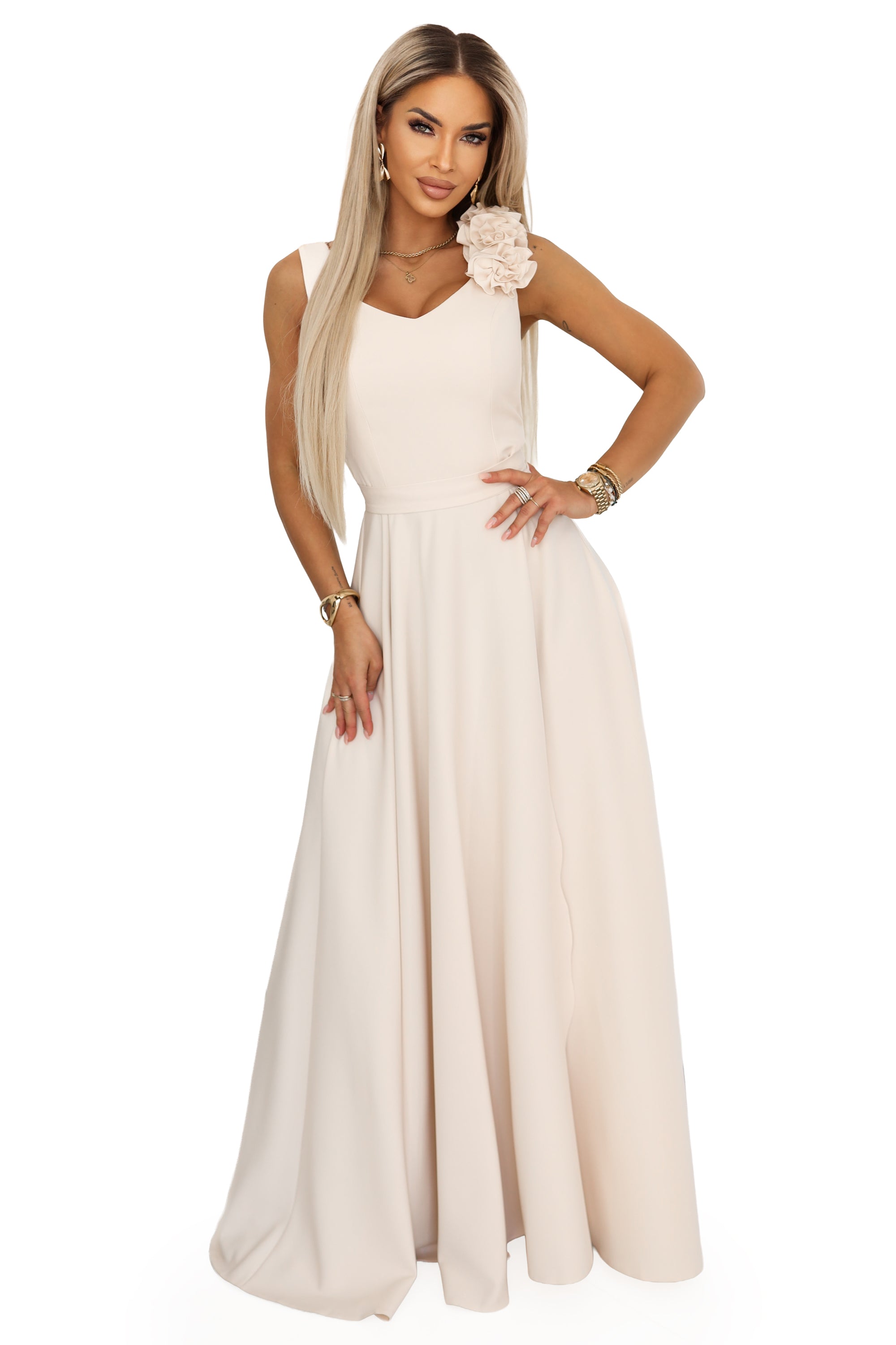 21457-9-643-3 Elegancka wieczorowa suknia maxi z rozcięciem i różami - beżowa-9