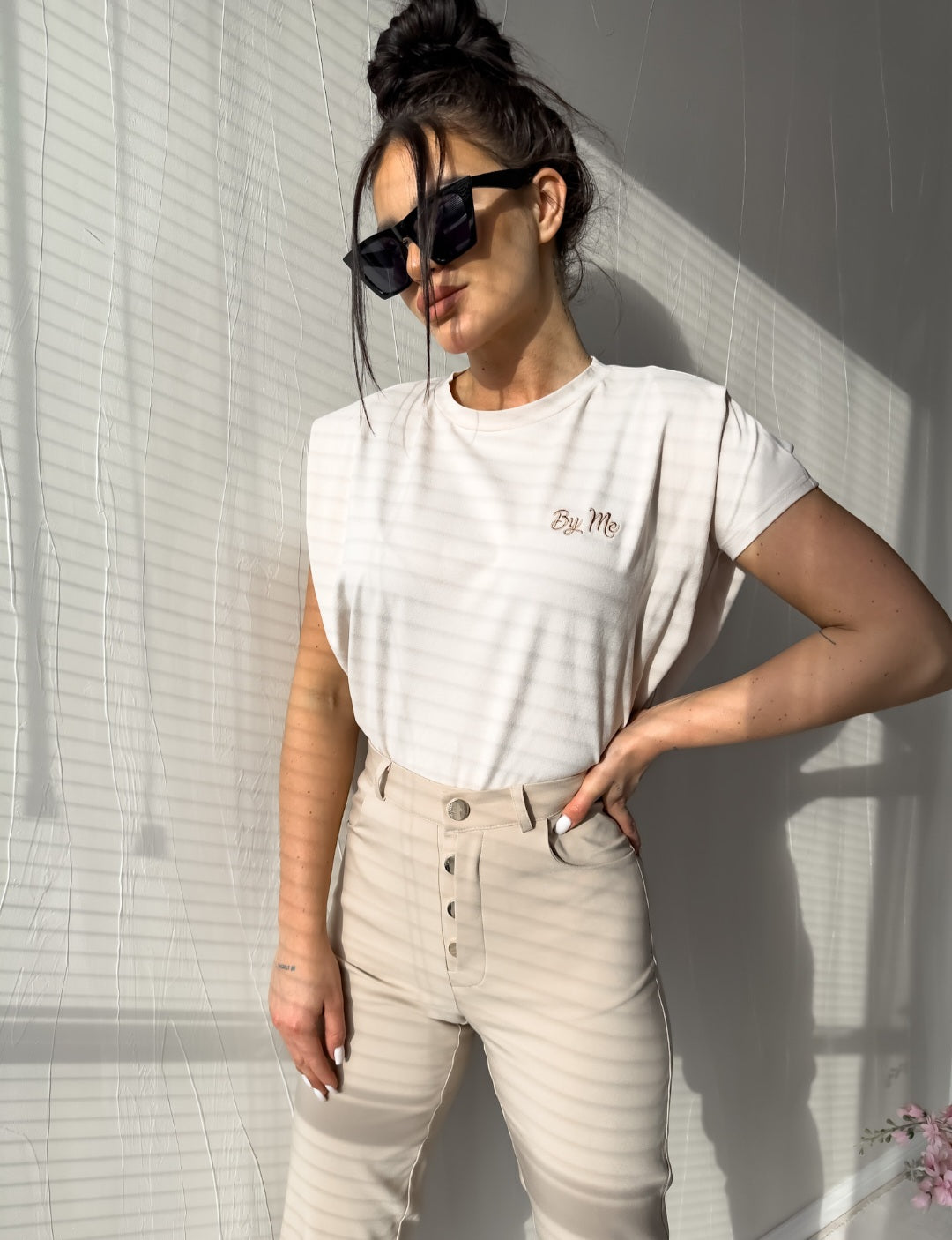 T-shirt COLLAR – jasny beż