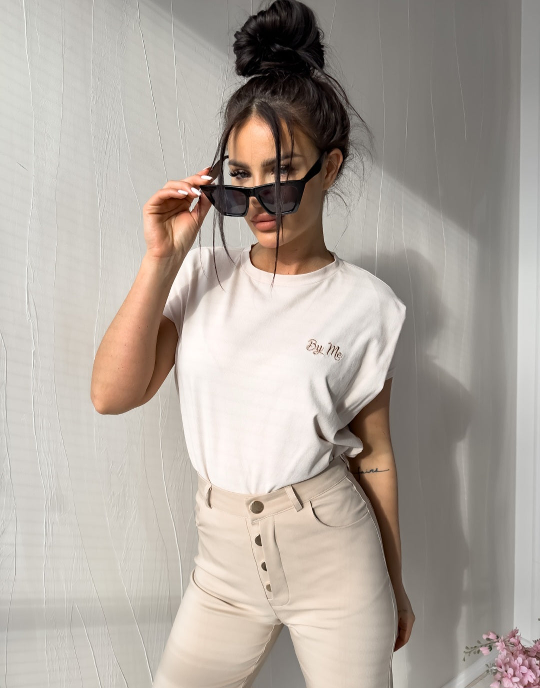 T-shirt COLLAR – jasny beż